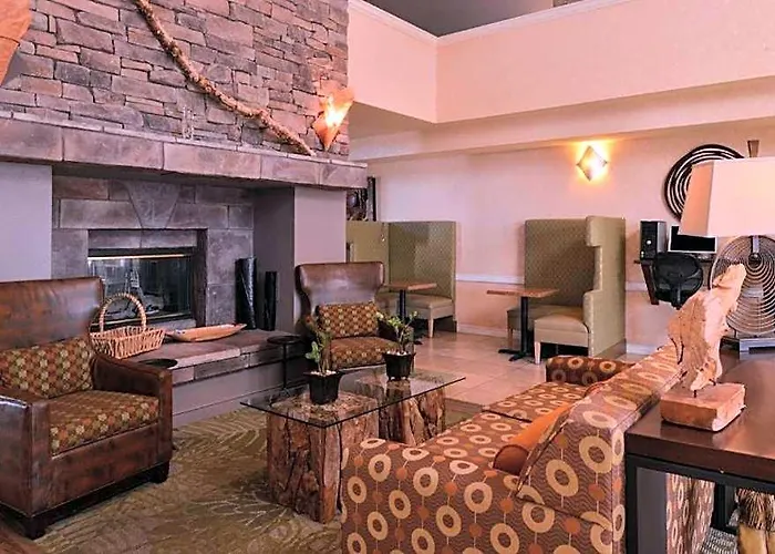Howard Johnson By Wyndham University/phoenix Hotel 3*