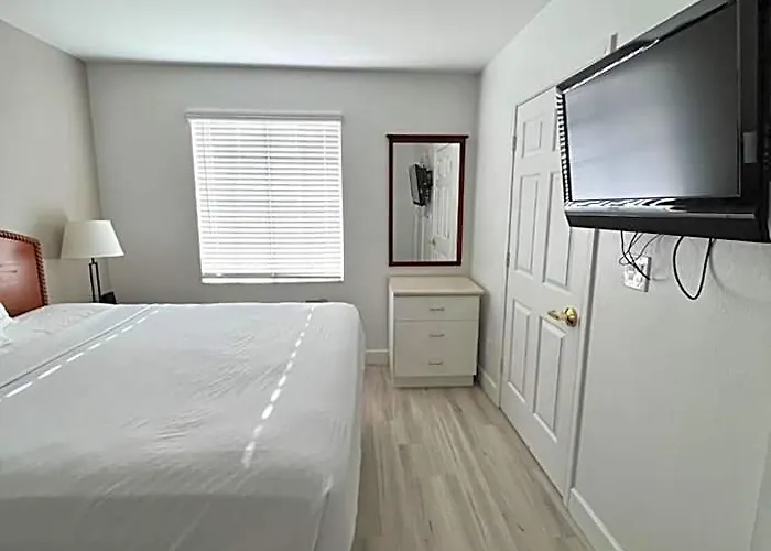 Howard Johnson By Wyndham University/phoenix 3*